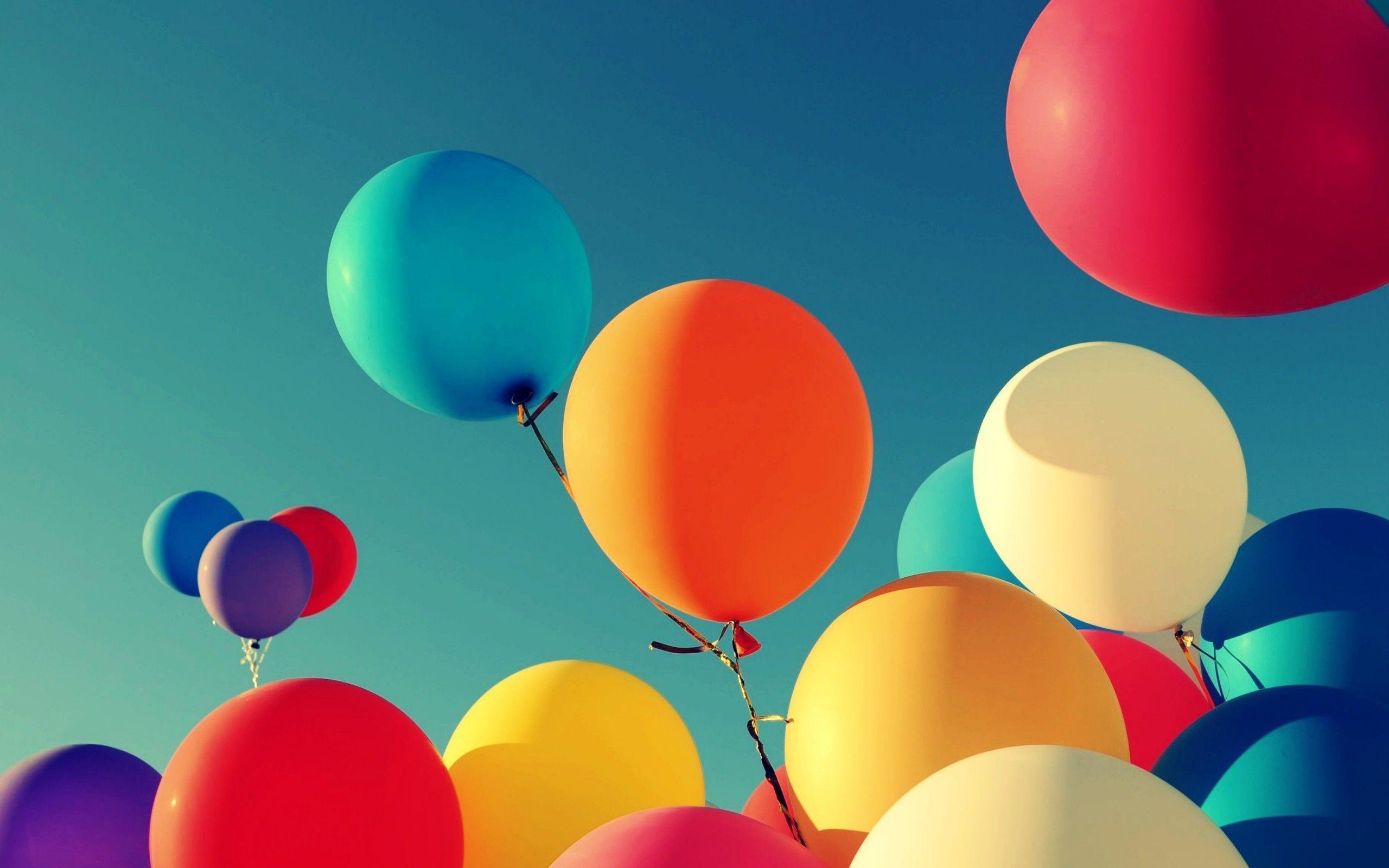 Birthday Balloon Wallpaper 2560x1600