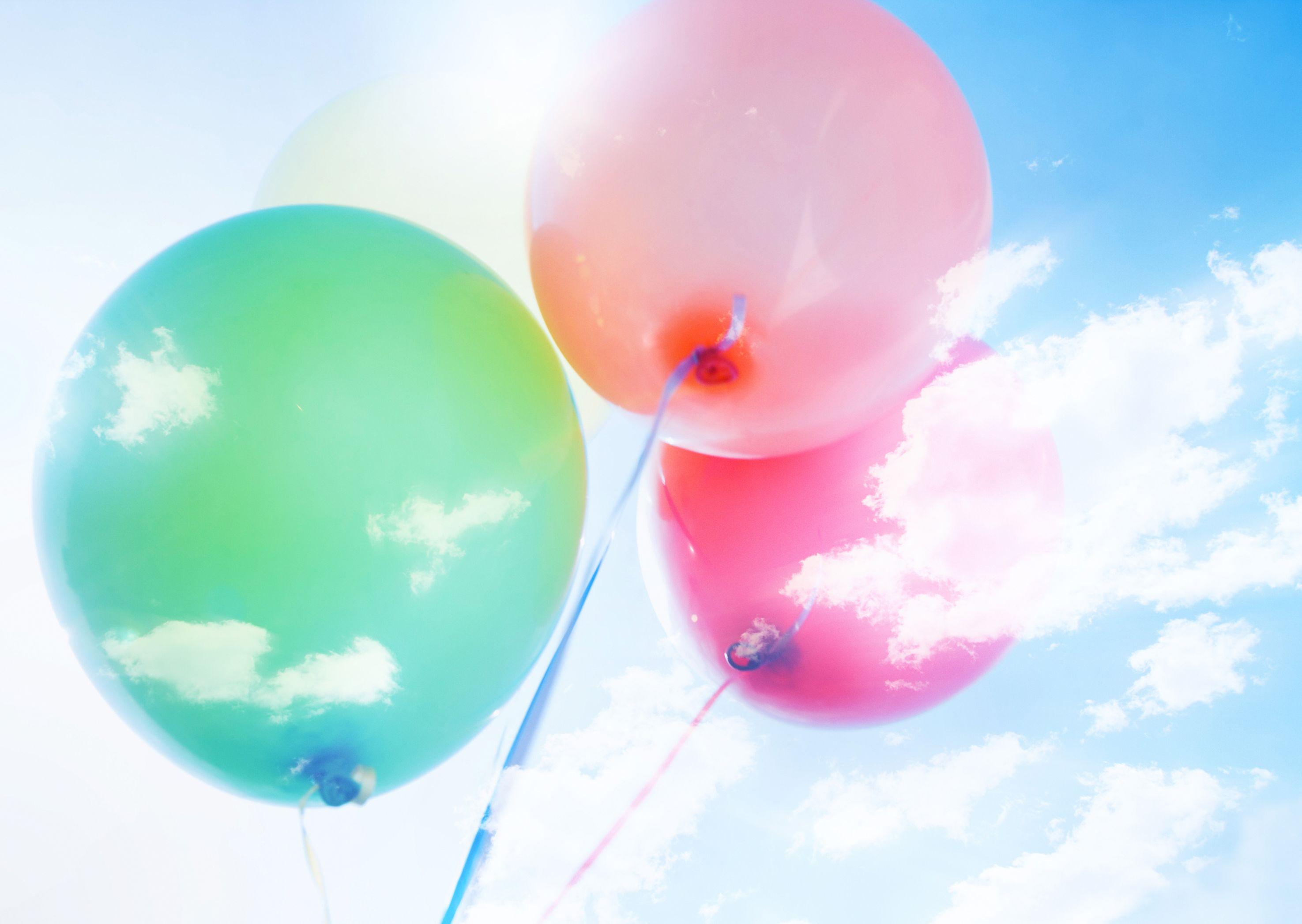 Wallpaper Hot Air Balloon Clouds Pink 2950x2094