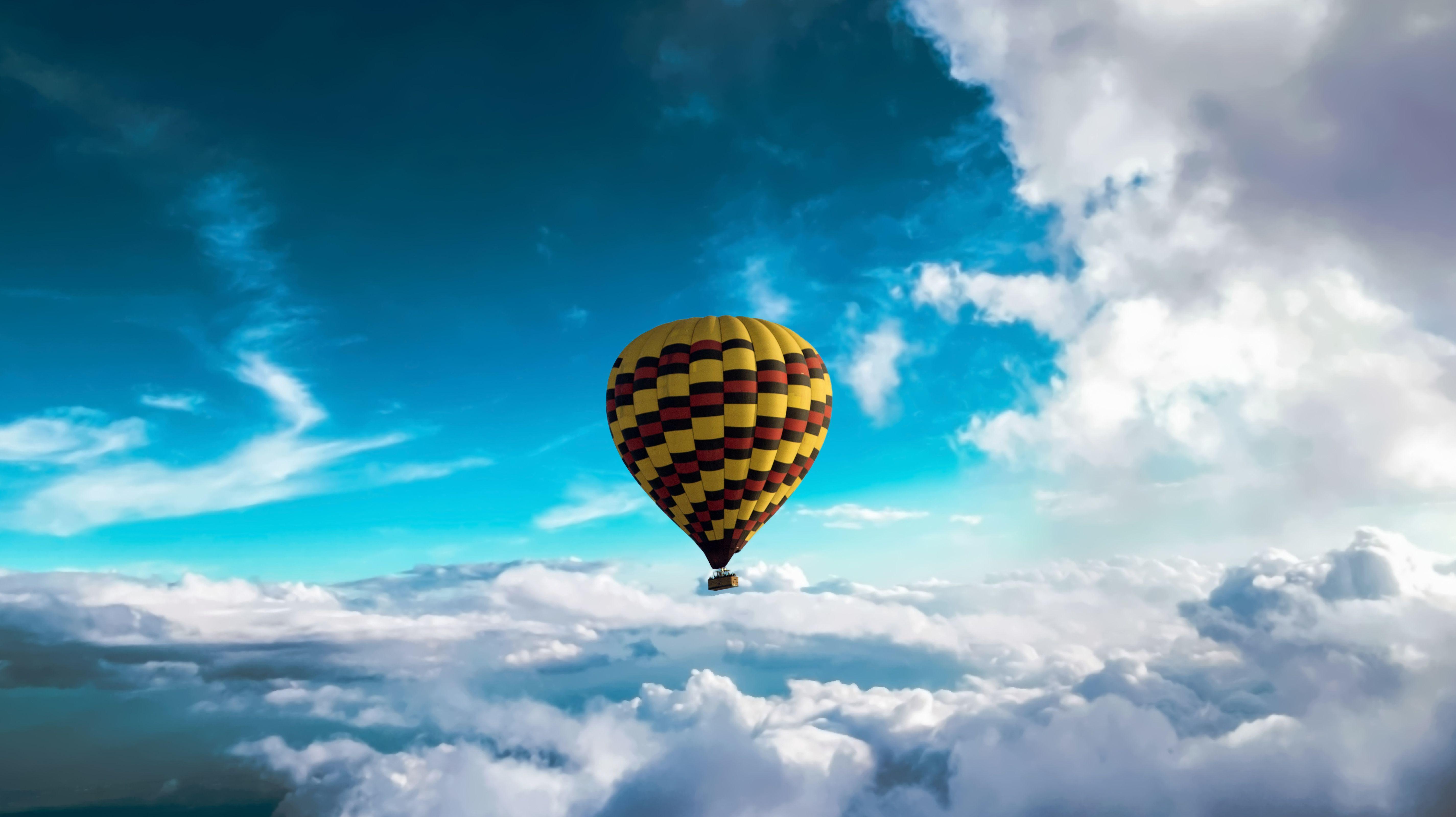 Cute Hot Air Balloon Wallpaper 5700x3200