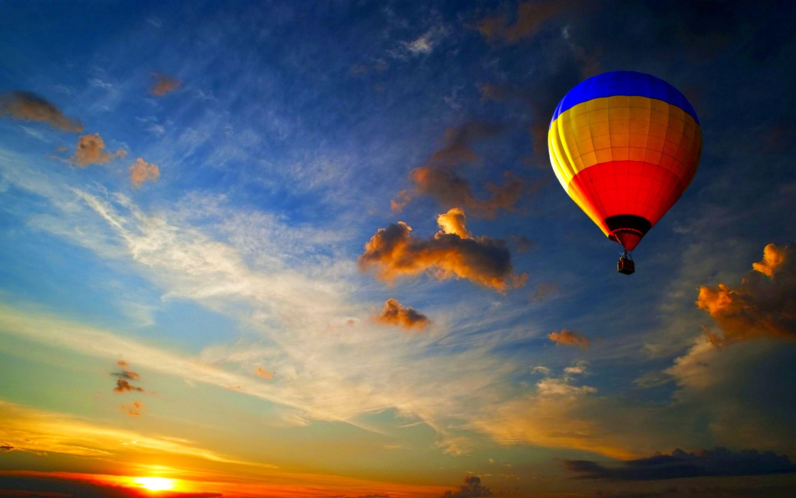 Wallpaper Hot Air Balloon 2560x1600