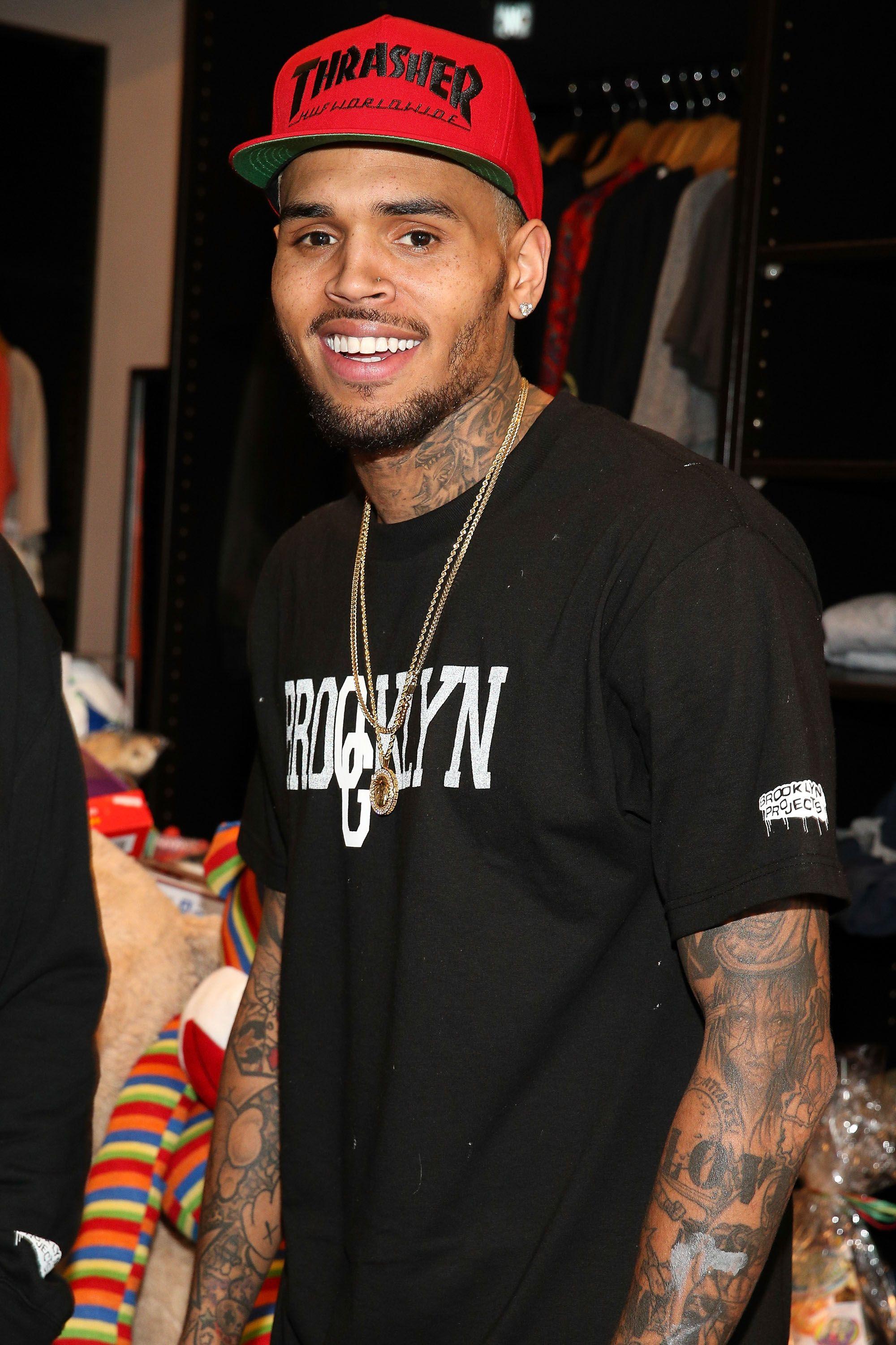 Chris Brown Live Wallpaper 2000x3000
