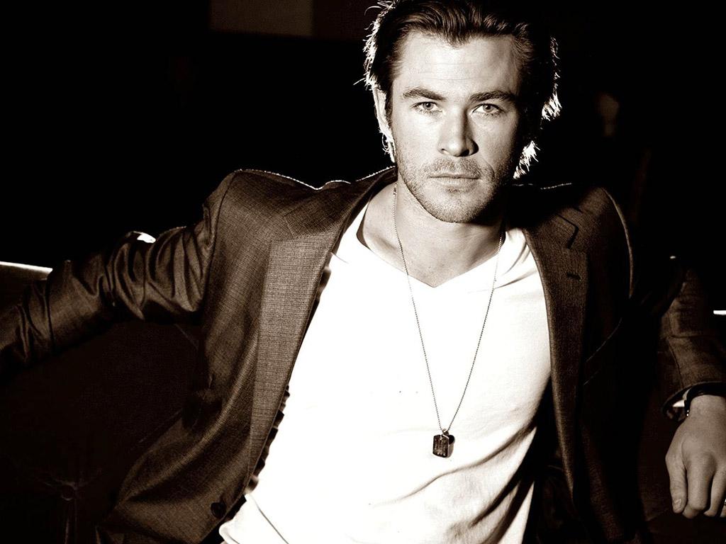 Chris Hemsworth Thor Hd Wallpaper 1024x768