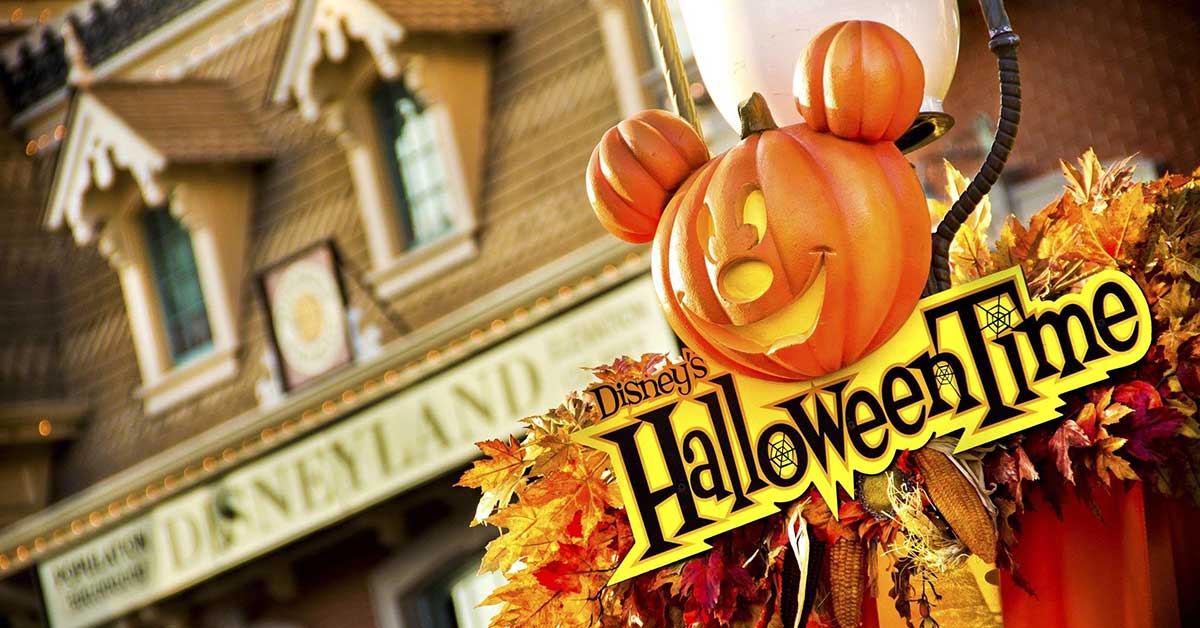 Disney Halloween Wallpapers 64 Free Background Images Wallpapergap 