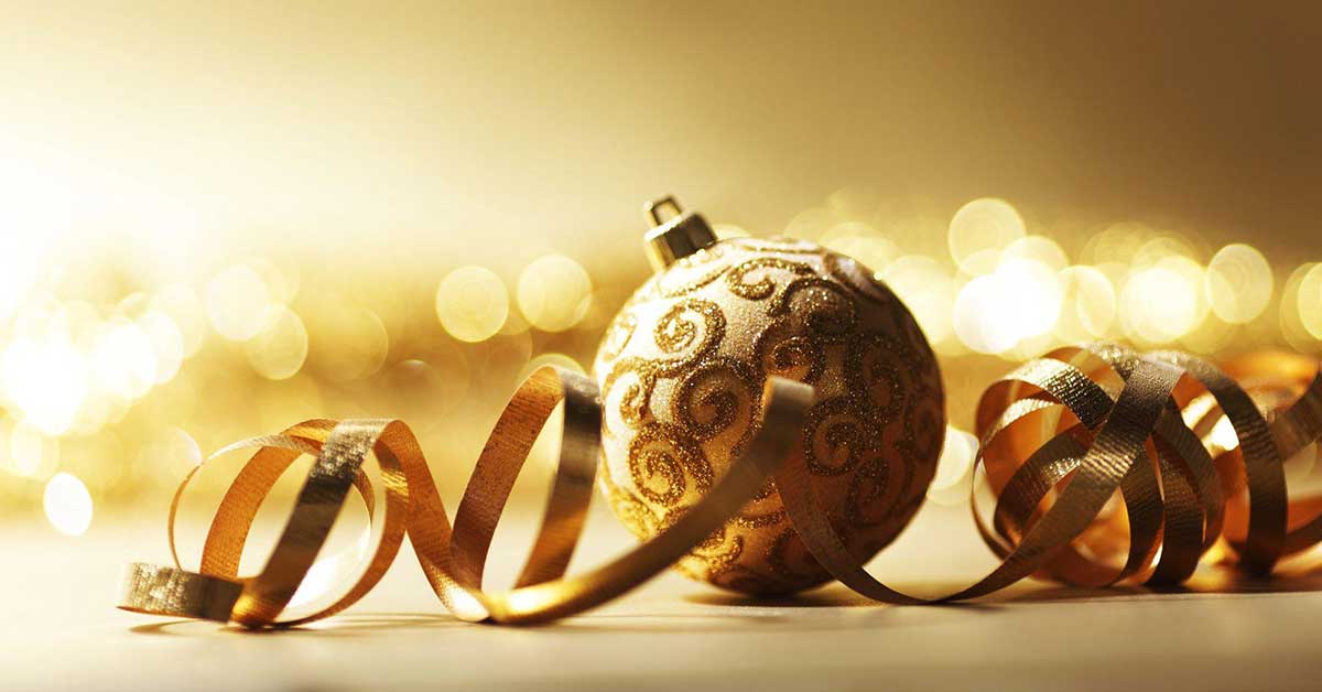 Elegant Christmas Wallpapers [23+ Free Background Images] - WallpaperGap